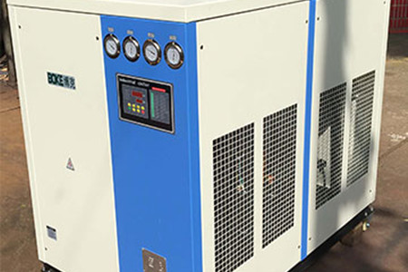 工業(yè)冷水機室售價過低時要注意哪些？